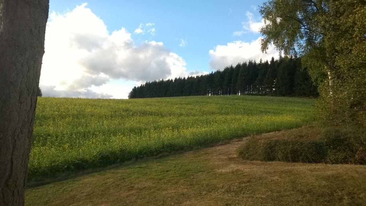 Blick In Die Suedeifel Biersdorf am See Exterior foto
